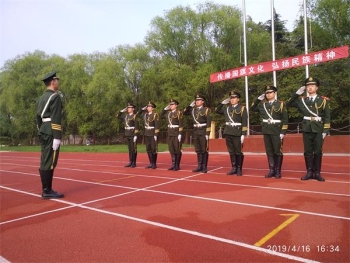 原天安门国旗护卫队战士队列表演1