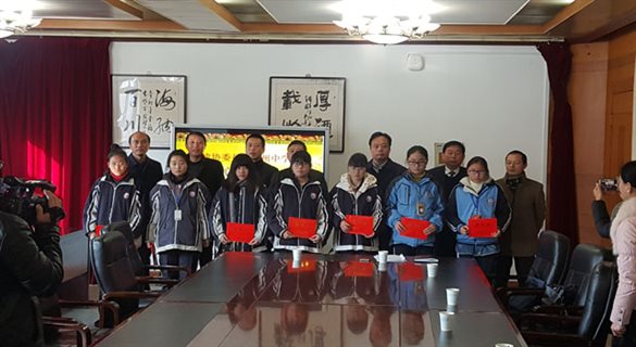 http://www.haczzx.com/_data/2017/12/14/e69fbe2d_ae7d_4fd4_bfd6_b98a03be8290/images/2.jpg